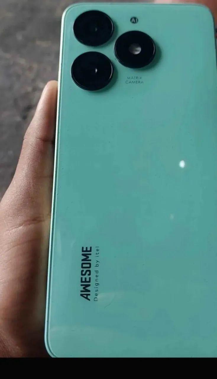 Vendo Itel A70 256 GB 12 de RAM 