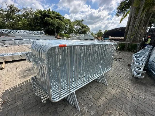 / grades de contenção