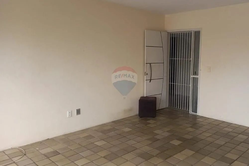 Vende apartamento duplex, quatro quartos, Espinheiro - Foto 3