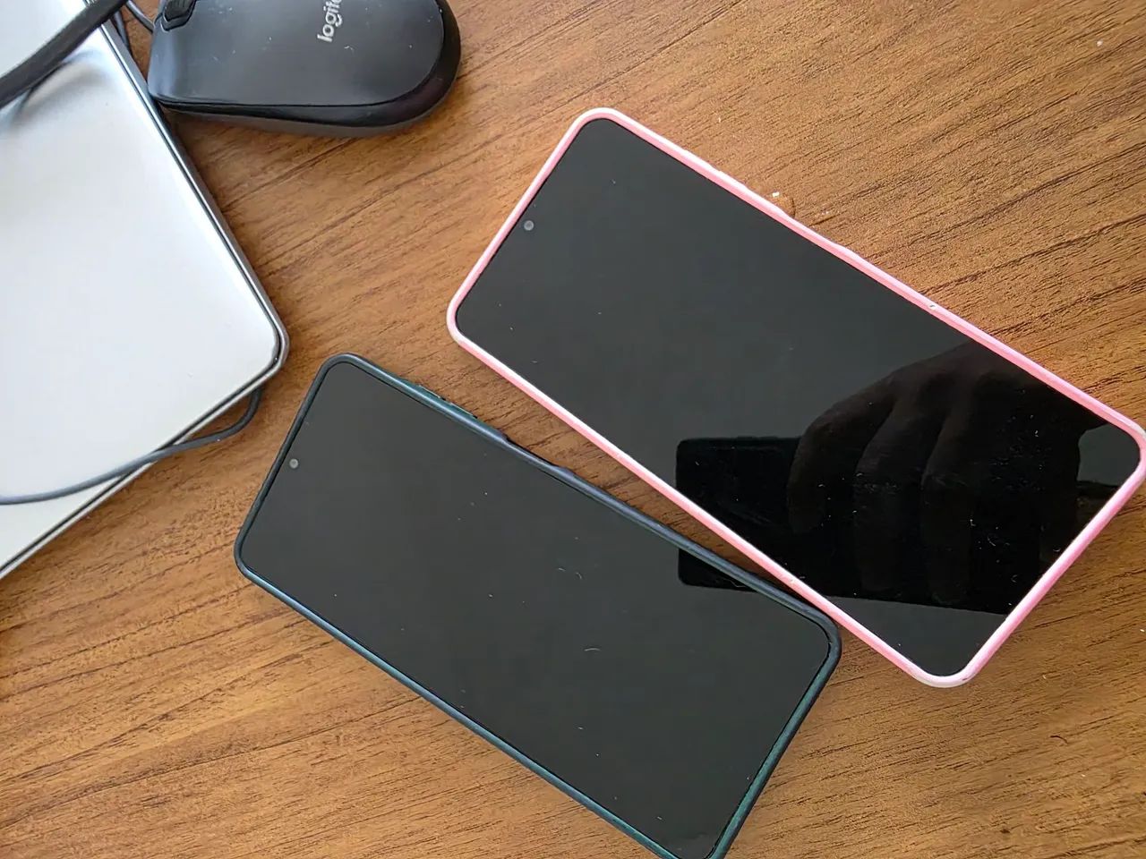 Vendo 2 Smartphones A06 - Foto 3