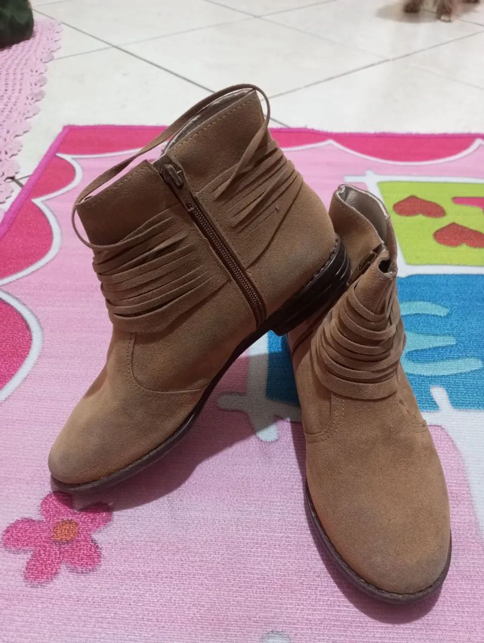 Bota molekinha menina