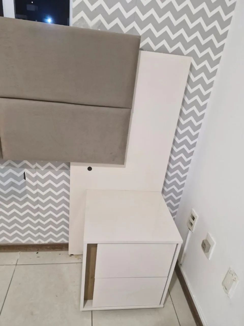 Cabeceira de cama com Led em perfeito estado de conservação. - Foto 2