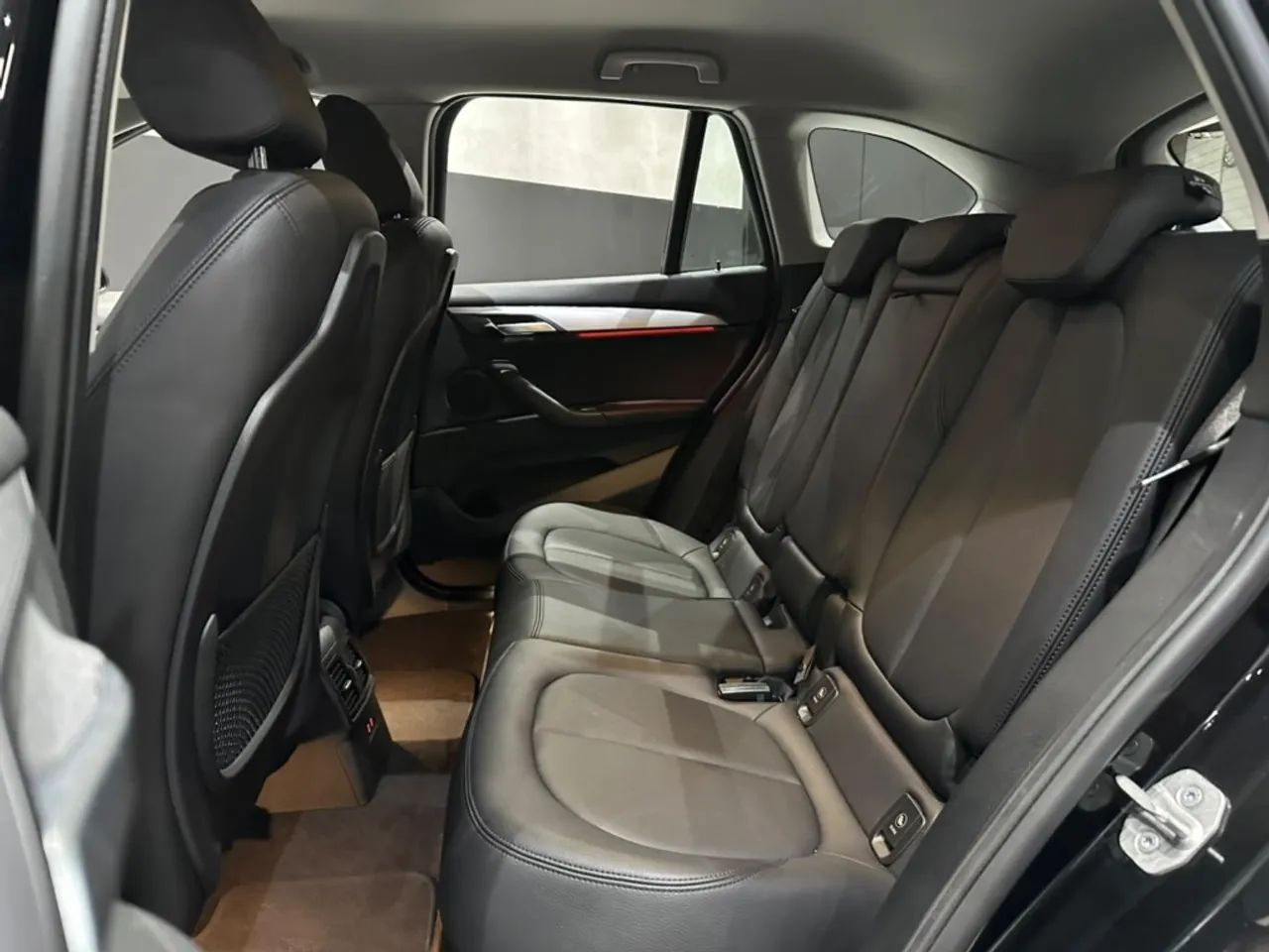 BMW X1 SDRIVE 20i X-Line 2.0 TB Aut., foto 9 de 20