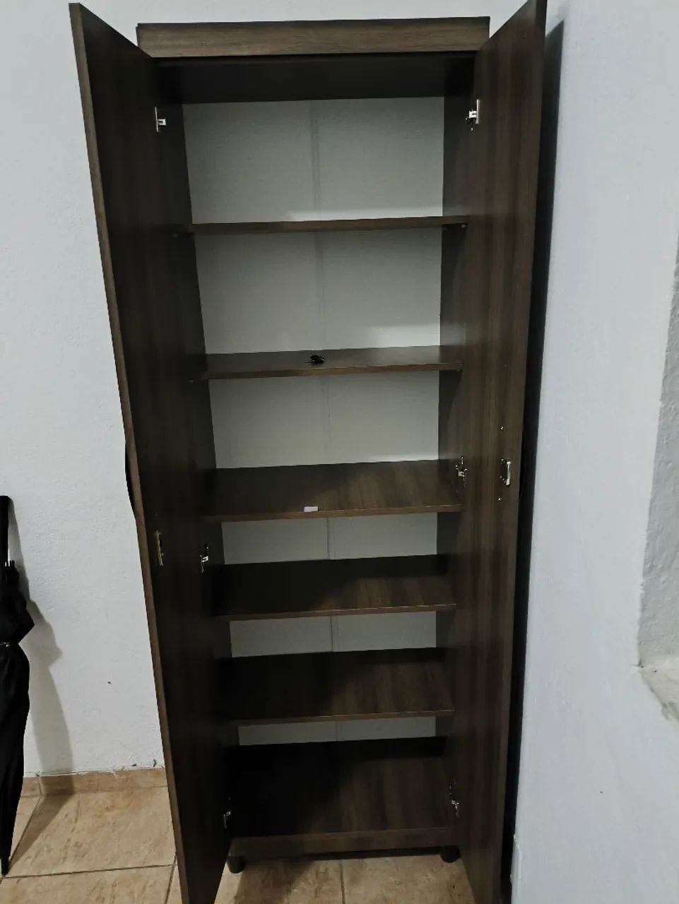 Guarda Roupa duas portas com chave - Foto 2