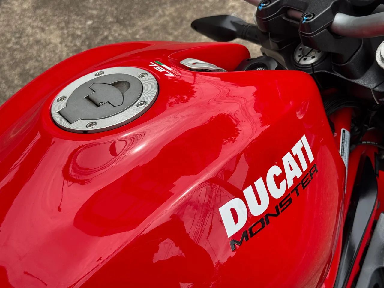 Ducati Monster 797 - Foto 3