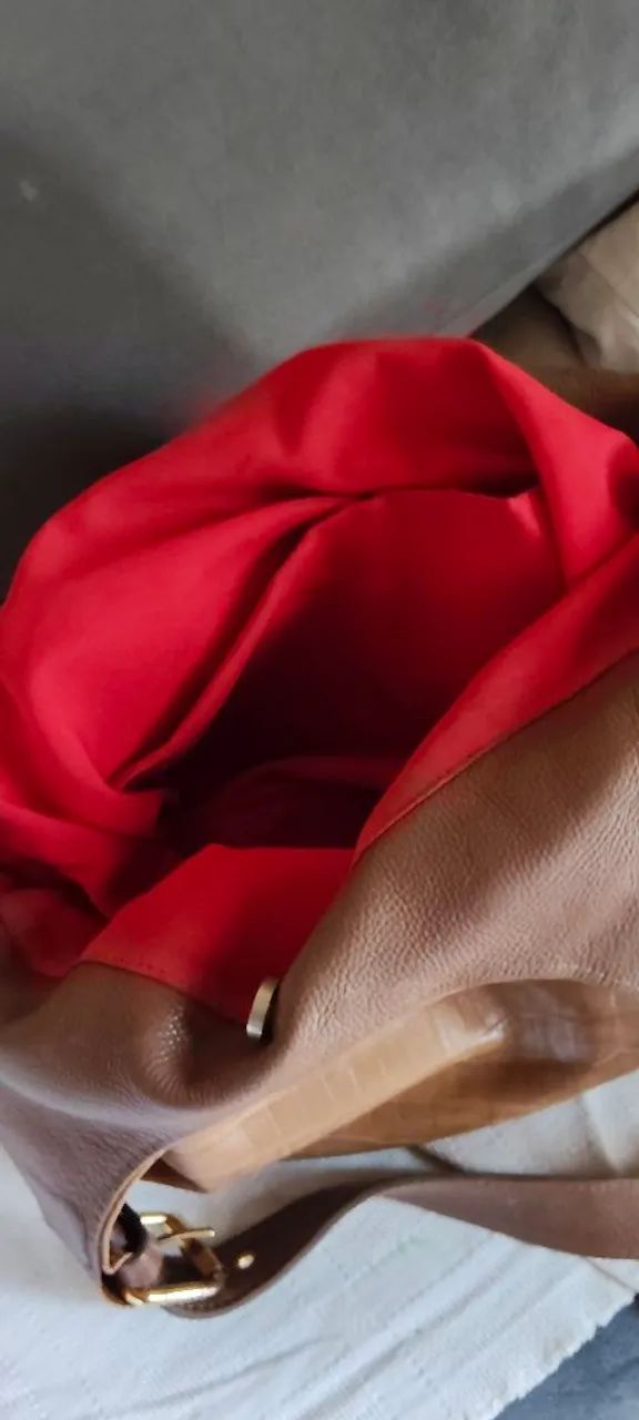 Bolsa mochila de couro de marca  - Foto 5