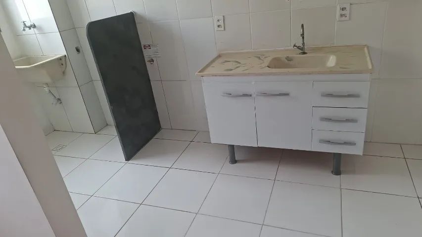 Apartamento Bella Vista Sol 2 dorm com armários e garagem - Foto 3