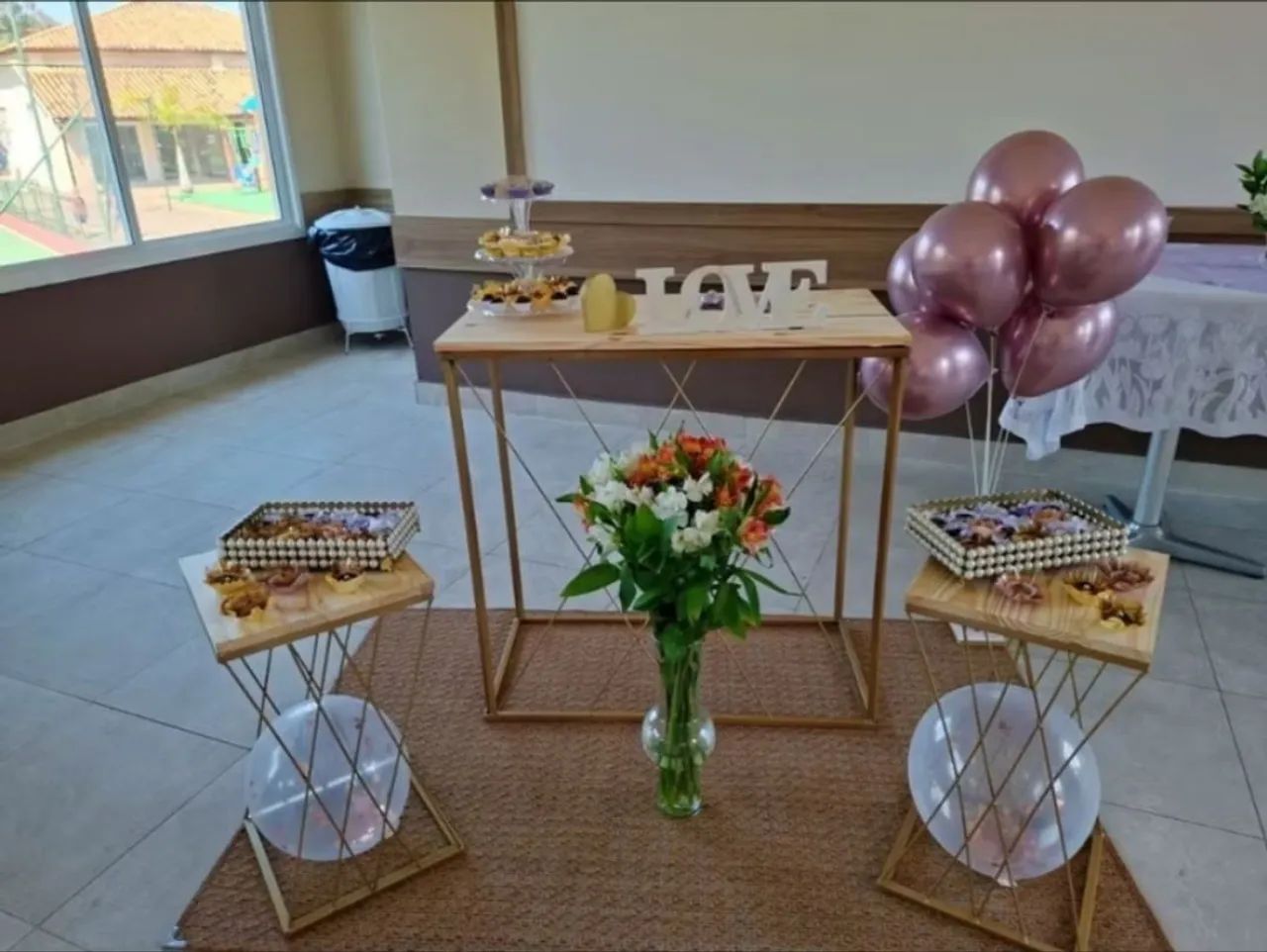 Alugo Kit mesas Treliça - Mesa para festas e decoração  - Foto 3