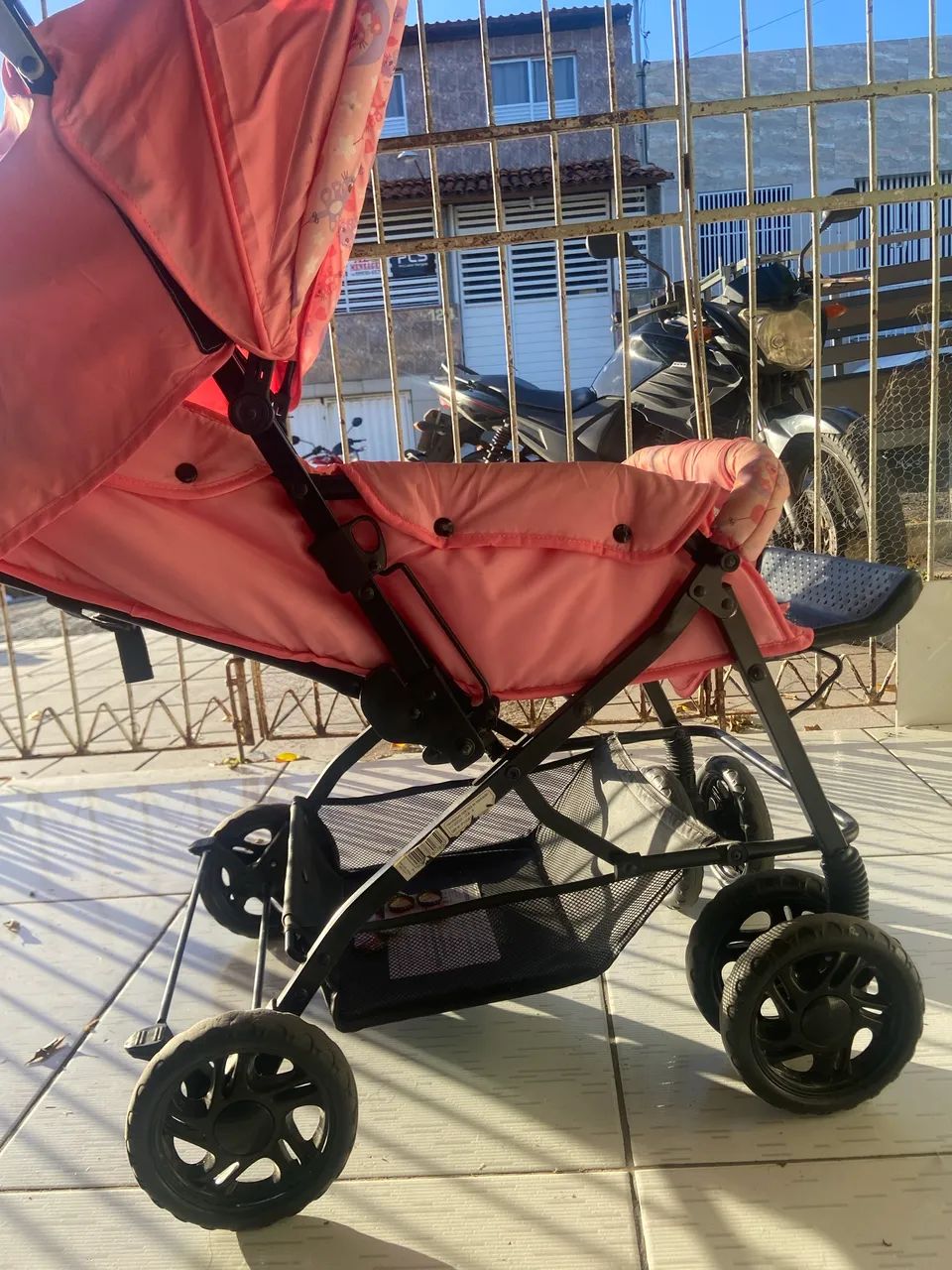 Vende-se carrinho de bebê  - Foto 4