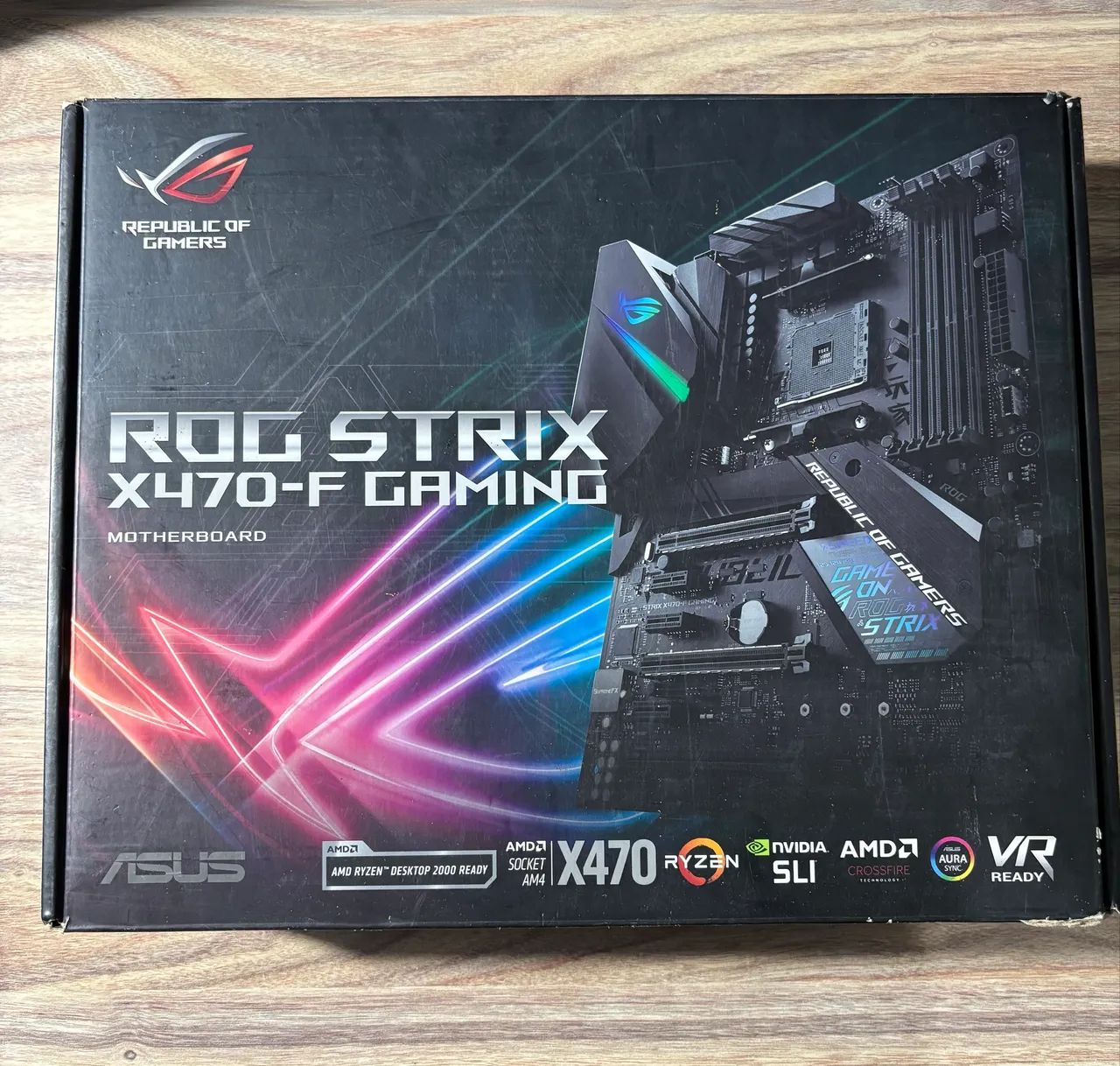 Placa mãe X470 Rog Strix completa, acompanha caixa e todos acessórios 