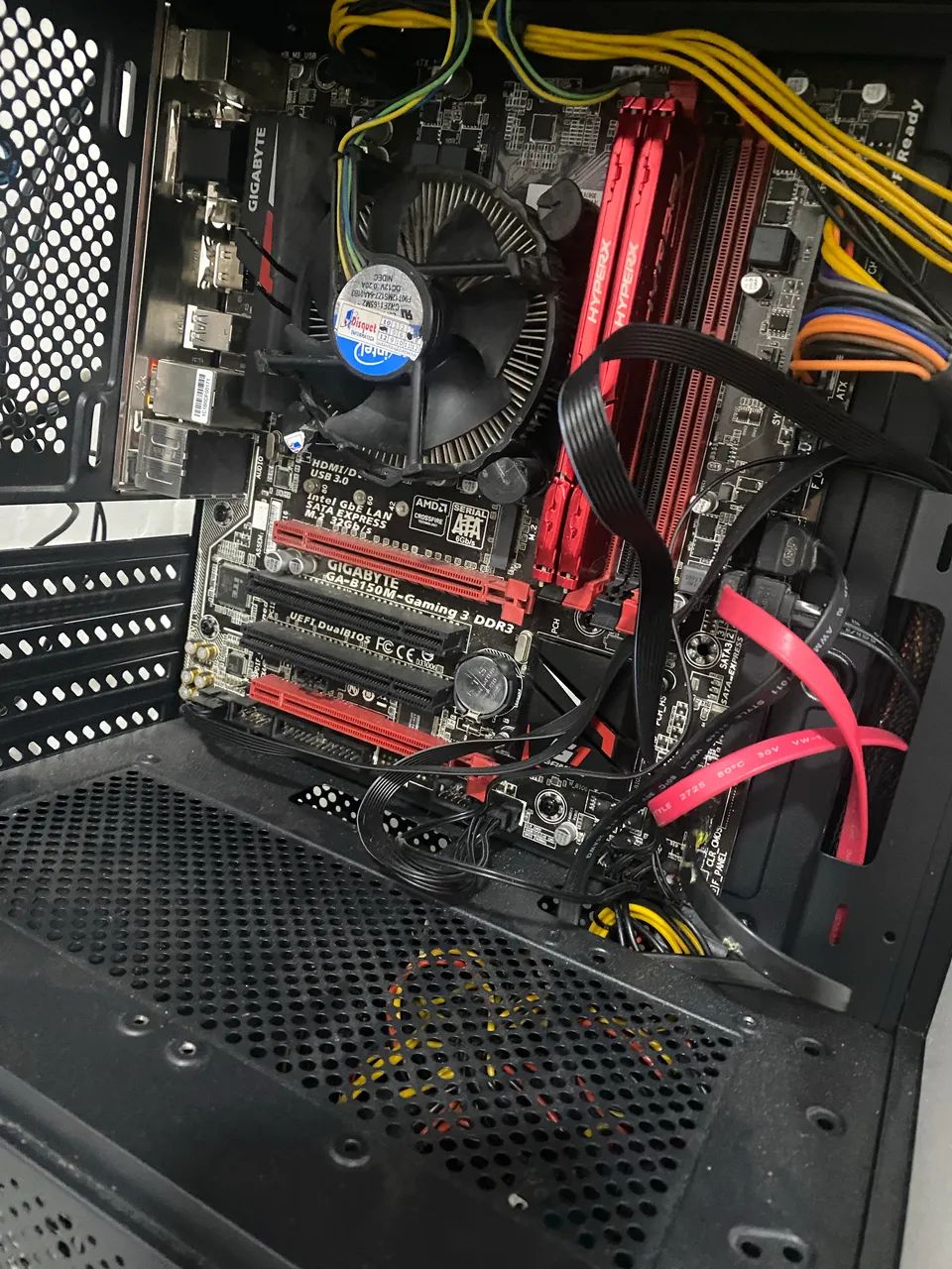 Placa mãe com processador core i5 6 geração e memória 16 giga ddr3