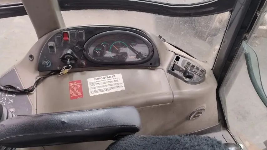 Retroescavadeira Case 580N 4x4 - Ano 2015  - Excelente Estado - Foto 3