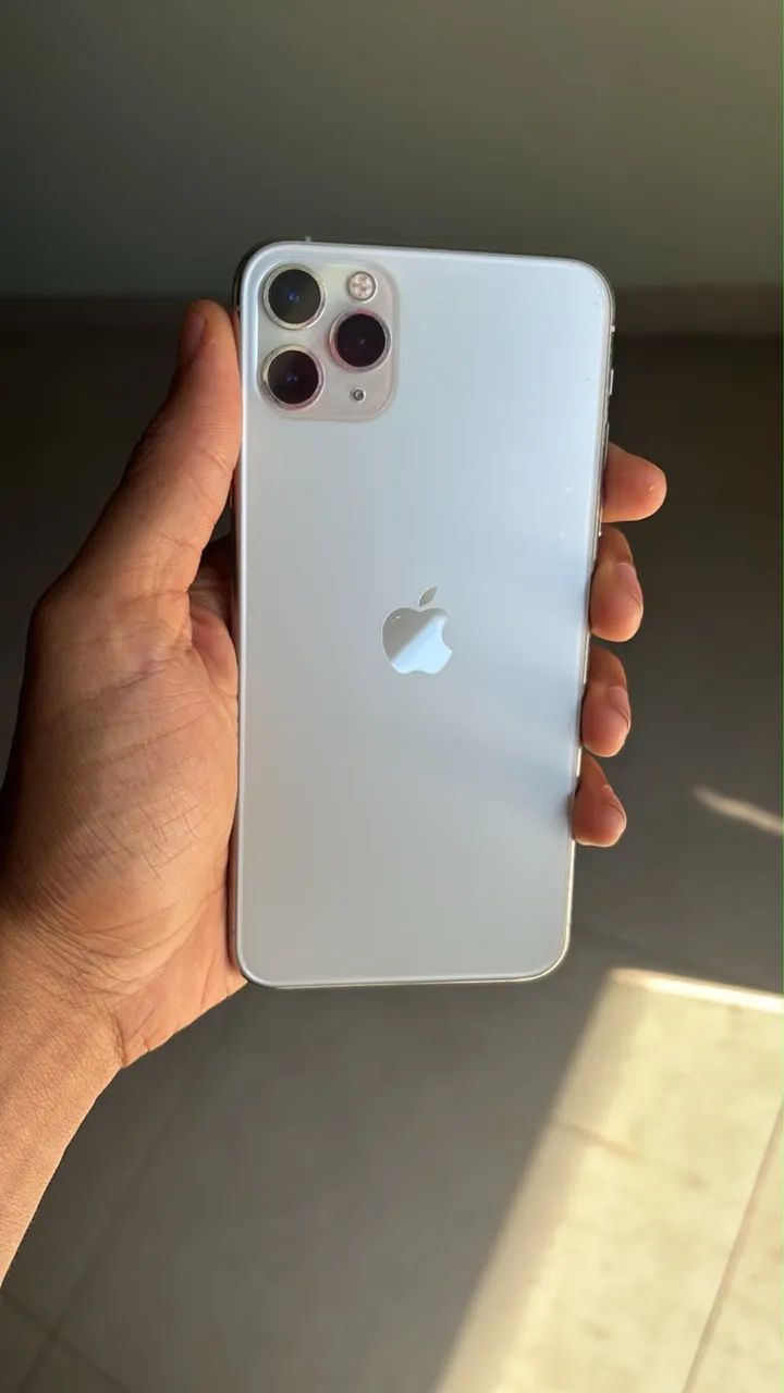 IPHONE 11 PRO MAX - Foto 3