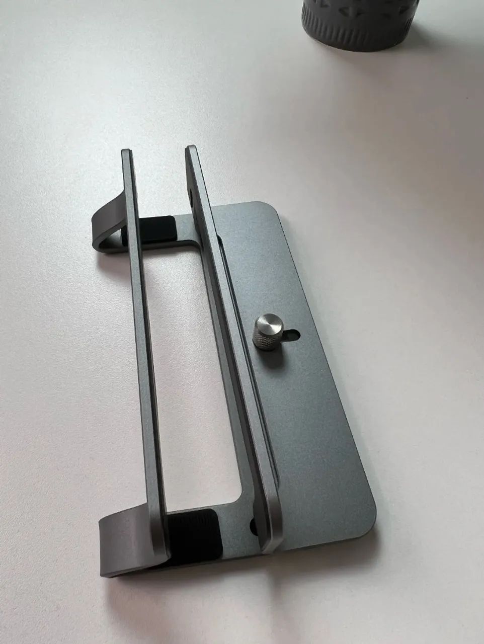 Suporte Vertical Alumínio Macbook Apple - Foto 3