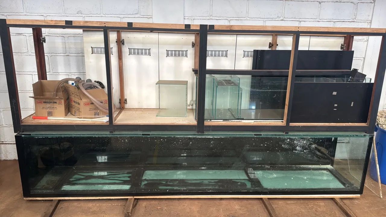 Aquario 3,21 x 0,60 x 0,60