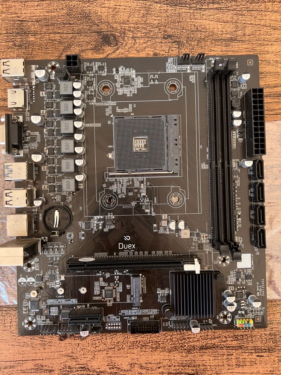 Placa Mãe Duex DX A520M AM4 DDR4 (No Estado / Sem Testar)