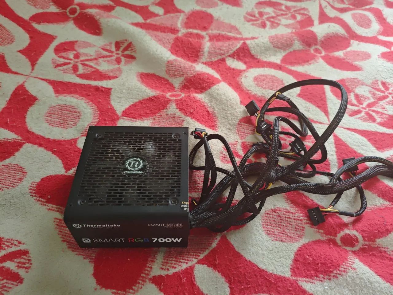 Fonte 700w RGB 80 plus white - Foto 2
