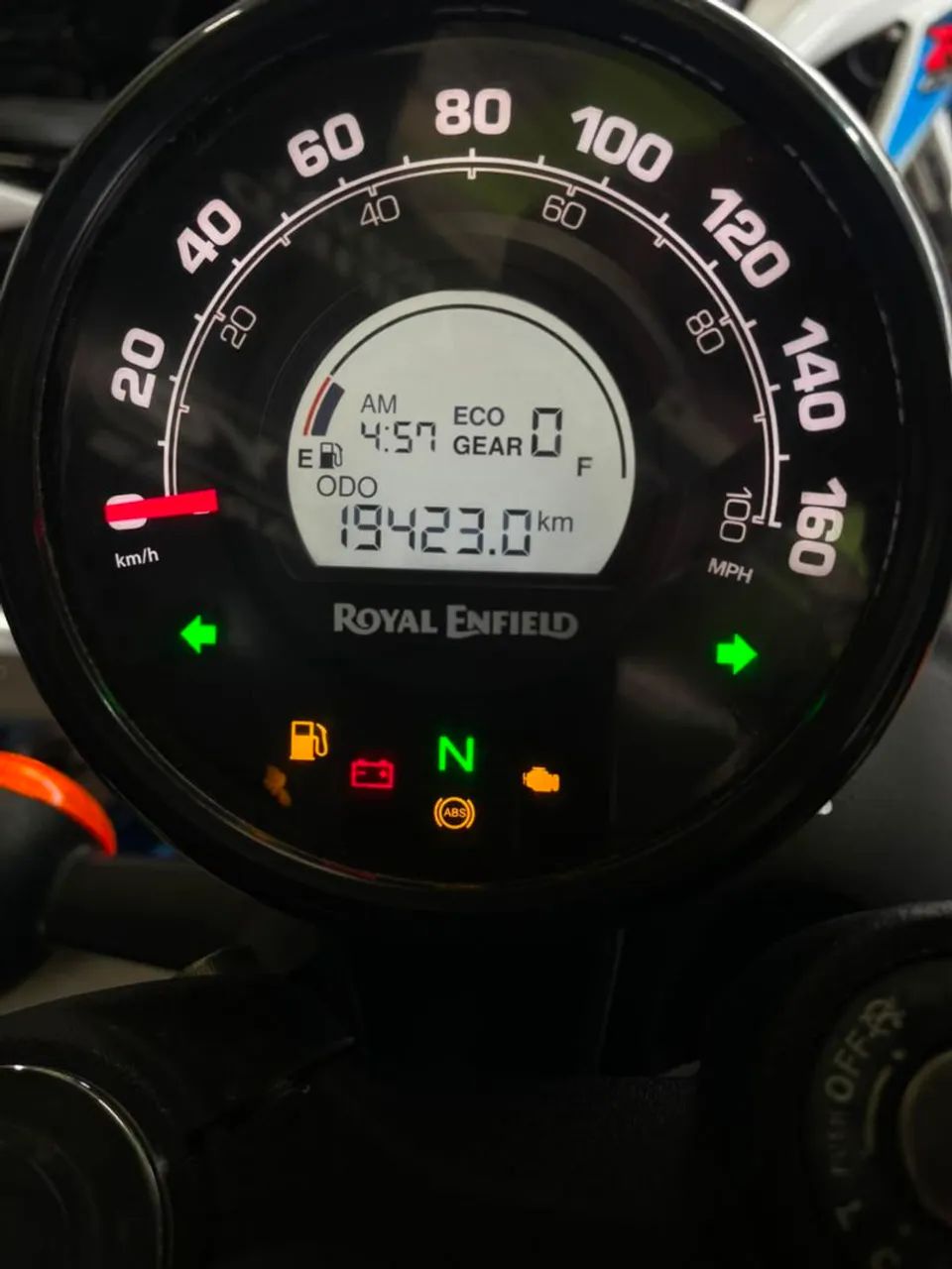 ROYAL ENFIELD HUNTER 350 DAPPER WHITE 2024  - Foto 5