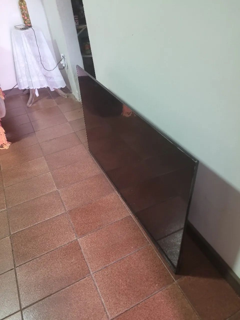 Tv roku 50" ( defeito painel / retirada de peça)  - Foto 2