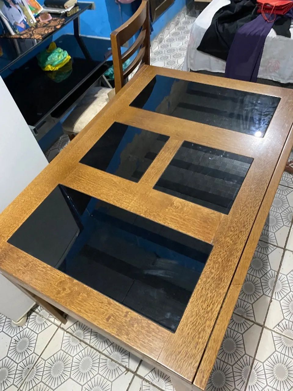 Mesa de jantar com 4 cadeiras em perfeito estado  - Foto 5
