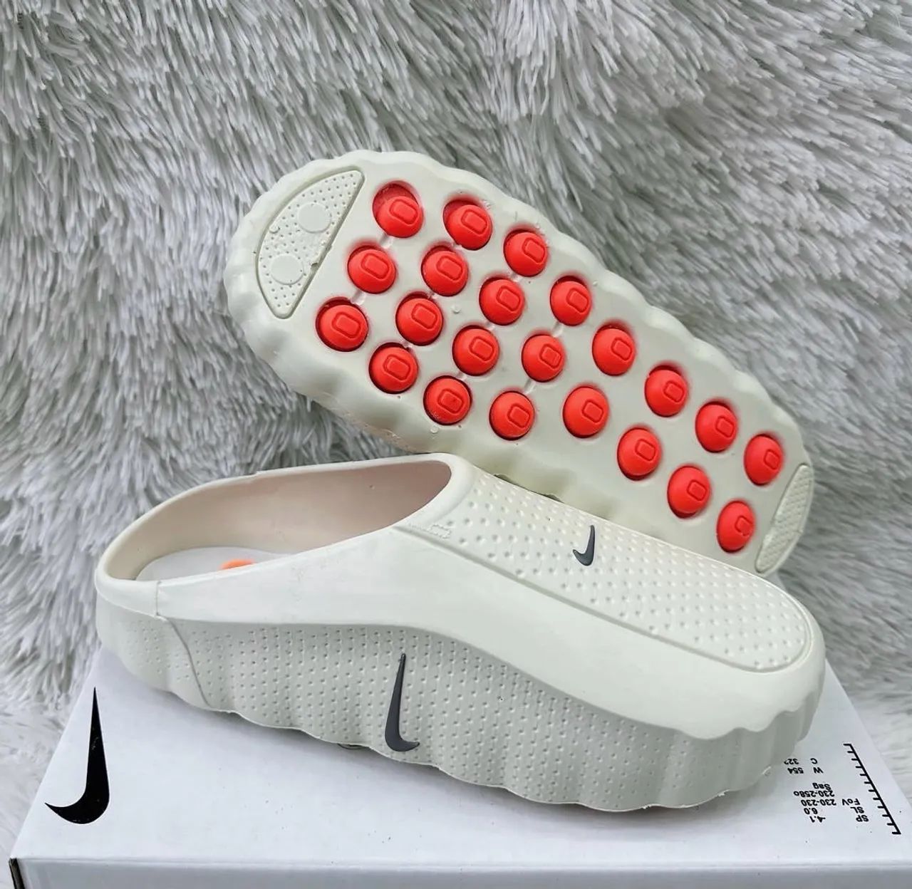Slide Nike Mind