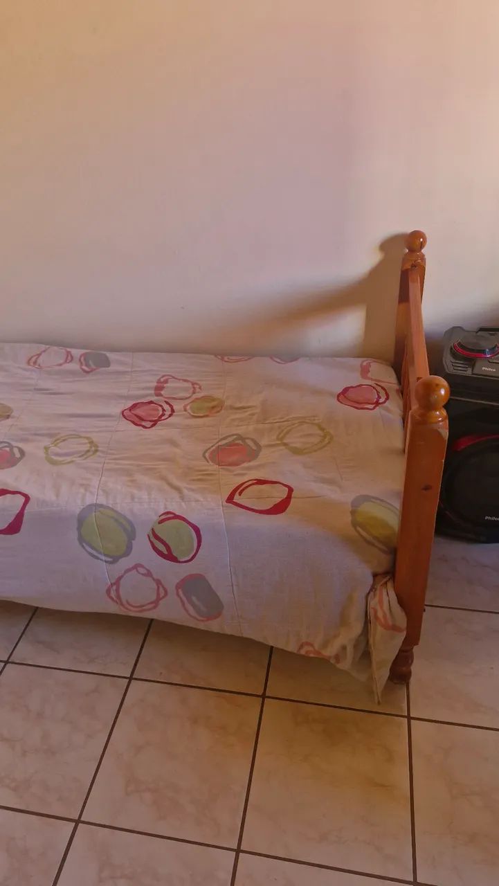Cama solteiro bom estado só buscar - Foto 2