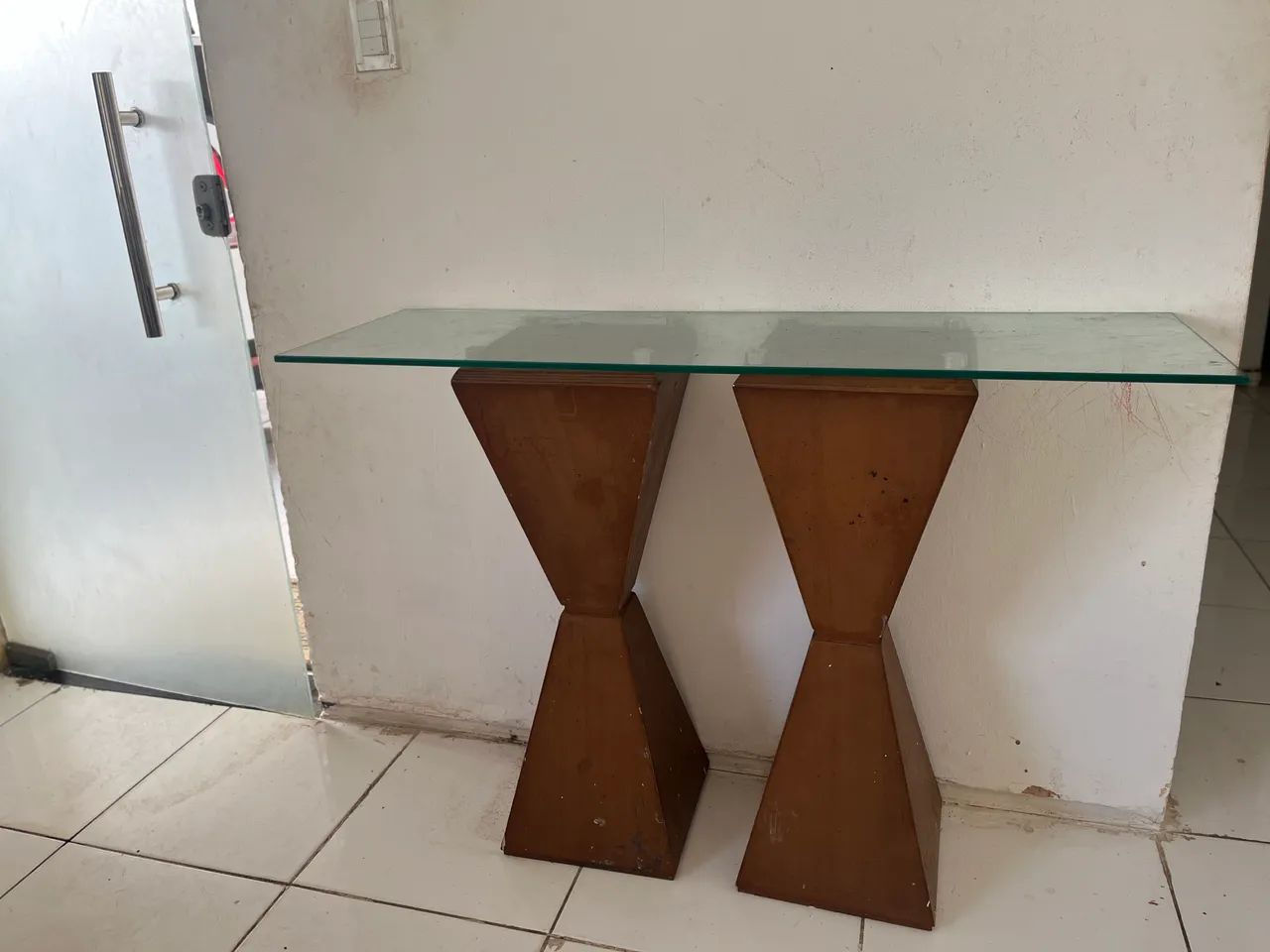 Vendo cômoda com tampo de vidro. Valor a negociar  - Foto 3