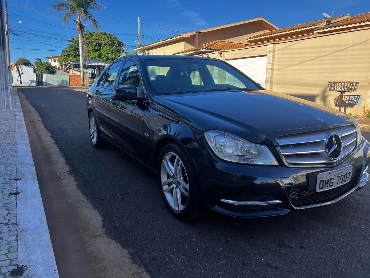 Mercedes-Benz C-180 C-180 CGI Classic 1.8 16V 156cv Aut. 2012