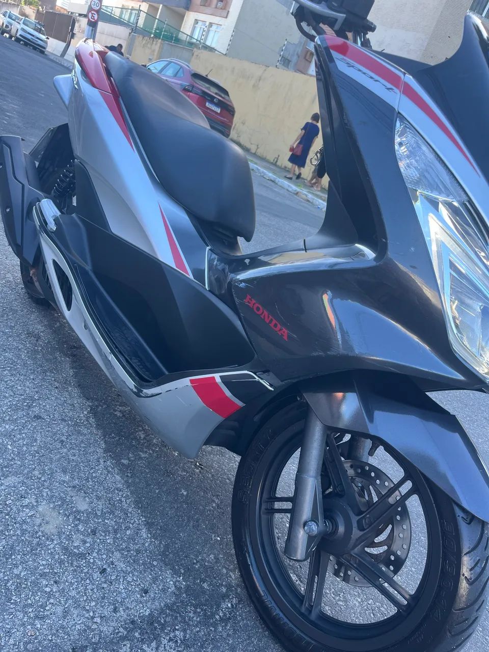 Honda Pcx Sport  - Foto 4