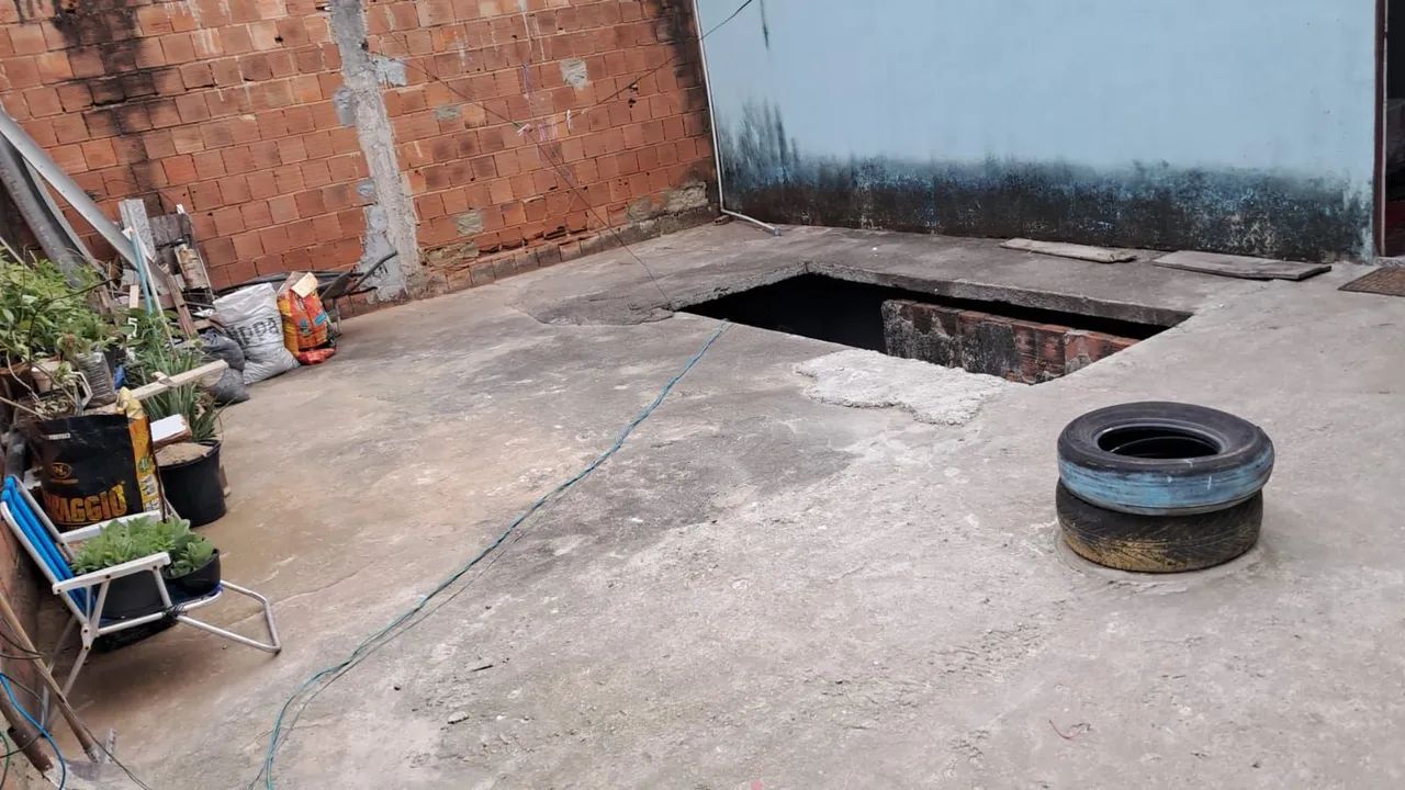 Vendo 3 casas, uma kitnet e uma loja - Foto 5