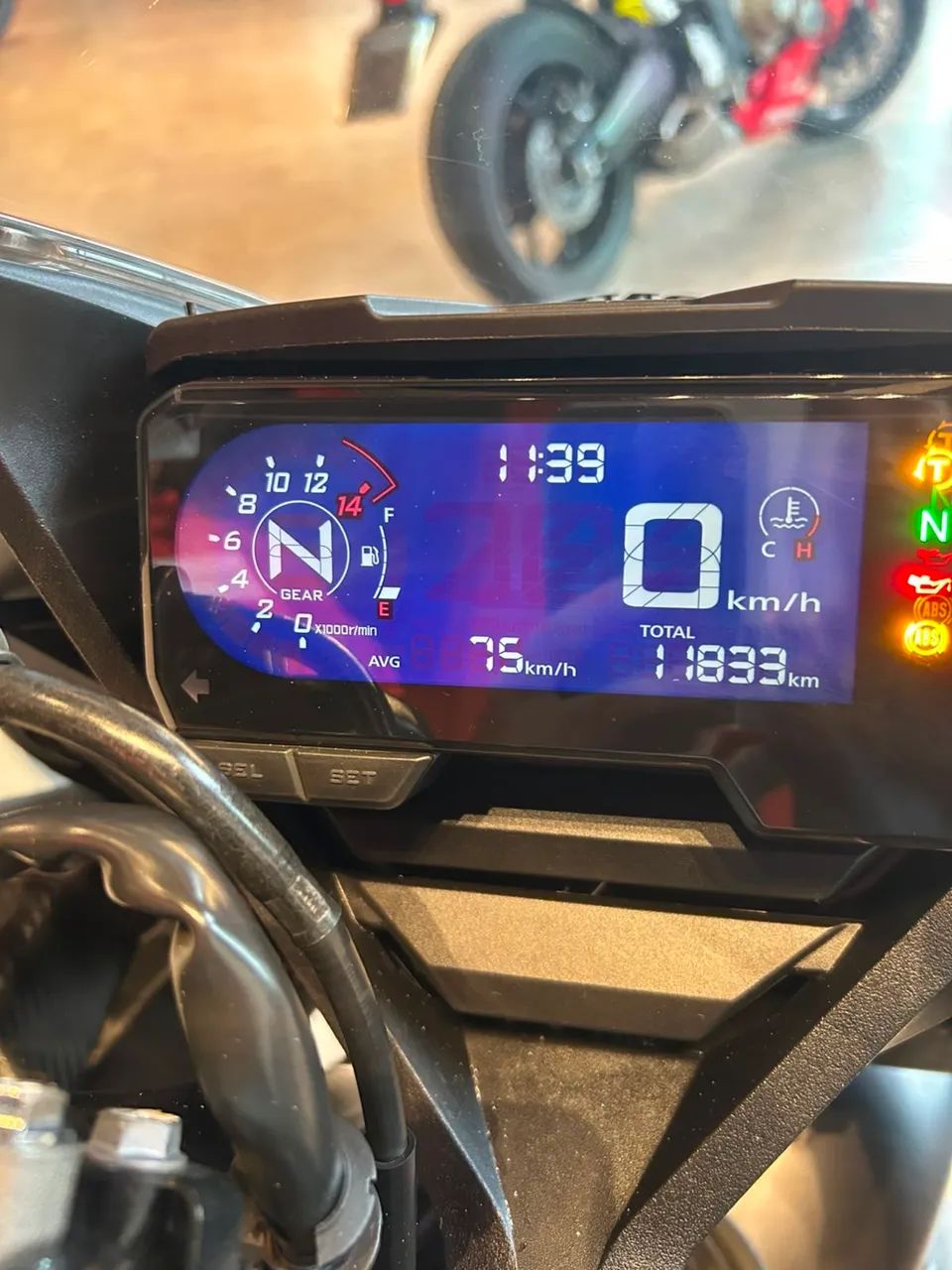 CBR 650 R - Foto 4