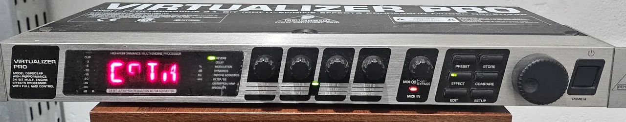 PROCESSADOR EFEITO BEHRINGER VIRTUALIZER PRO - DSP2024P (c