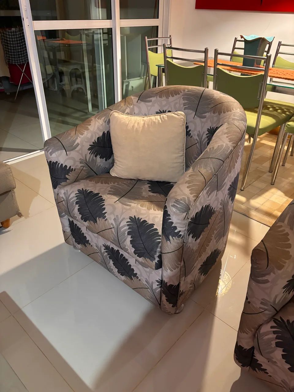 Duas poltronas de boa qualidade  - Foto 3