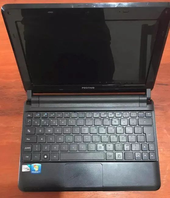 Netbook Positivo Mobo 5500 Com Defeito Para Retirar Peças