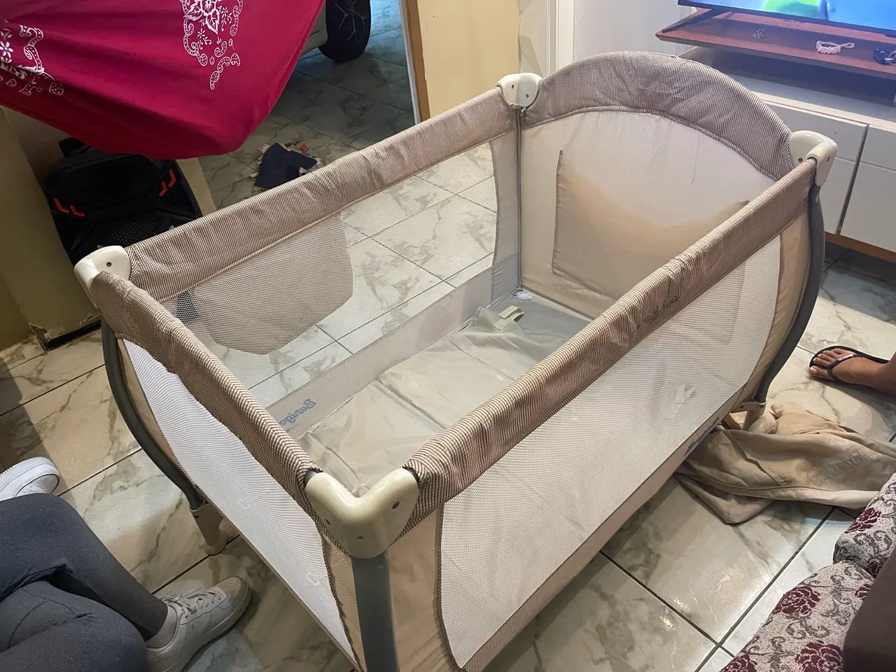 Bebê cercado  - Foto 3