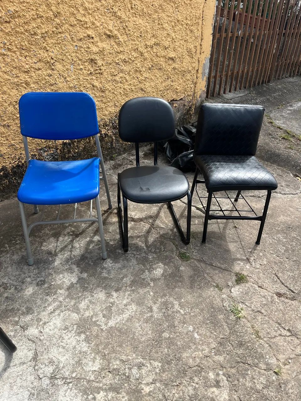 Cadeira fixa a partir de 45,00  - Foto 3