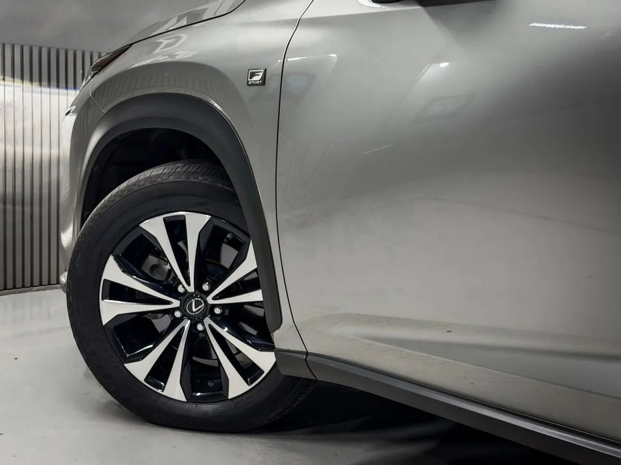 Lexus NX-300 F-sport 2.0 16V 238cv Aut., foto 5 de 20