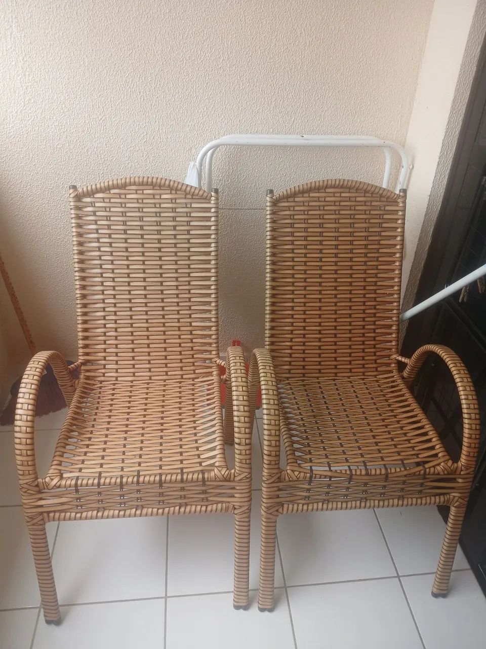 Cadeira de terraço as duas por 250