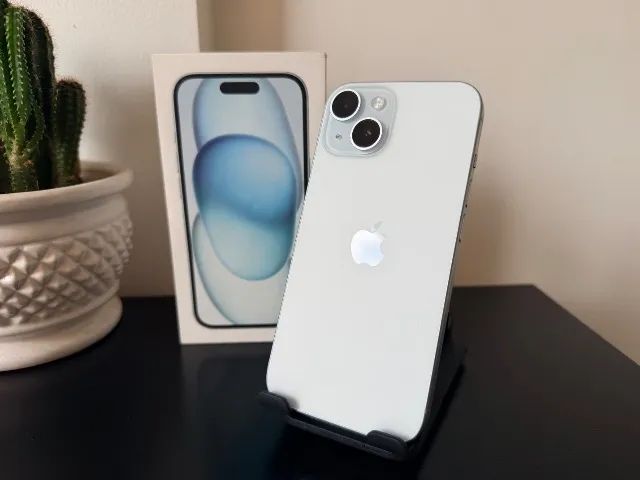 iPhone 15 bem conservado 