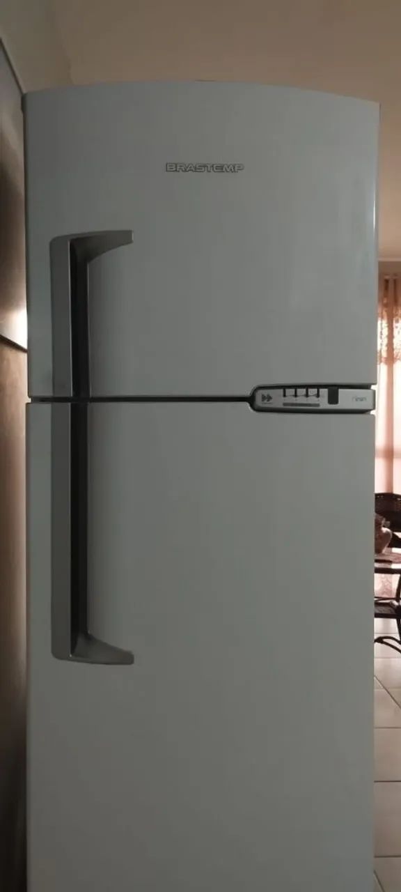Geladeira Brastemp Frost Free 370L