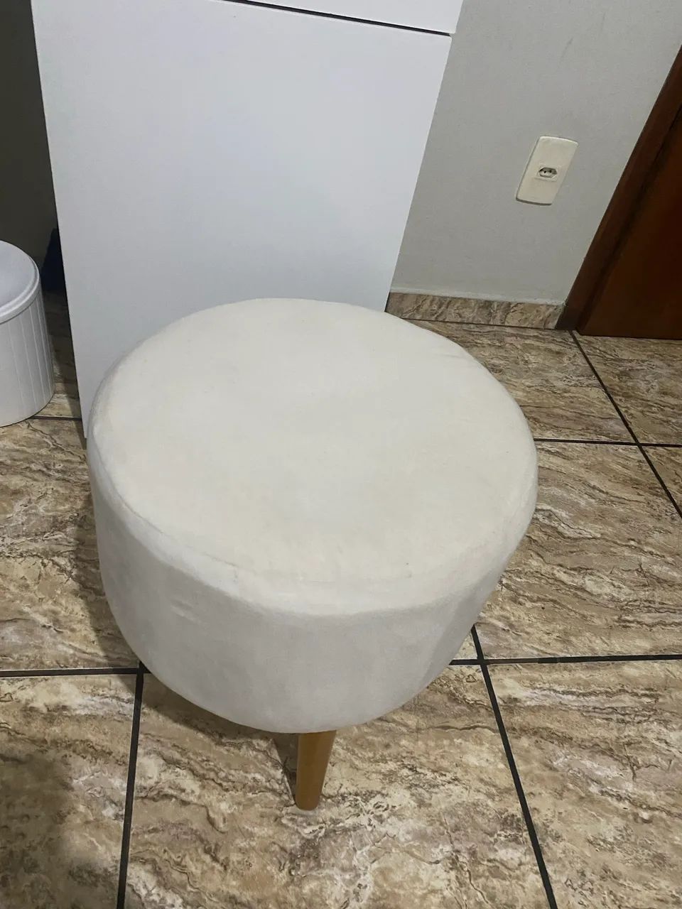 Puff redondo pé palito banqueta   - Foto 2