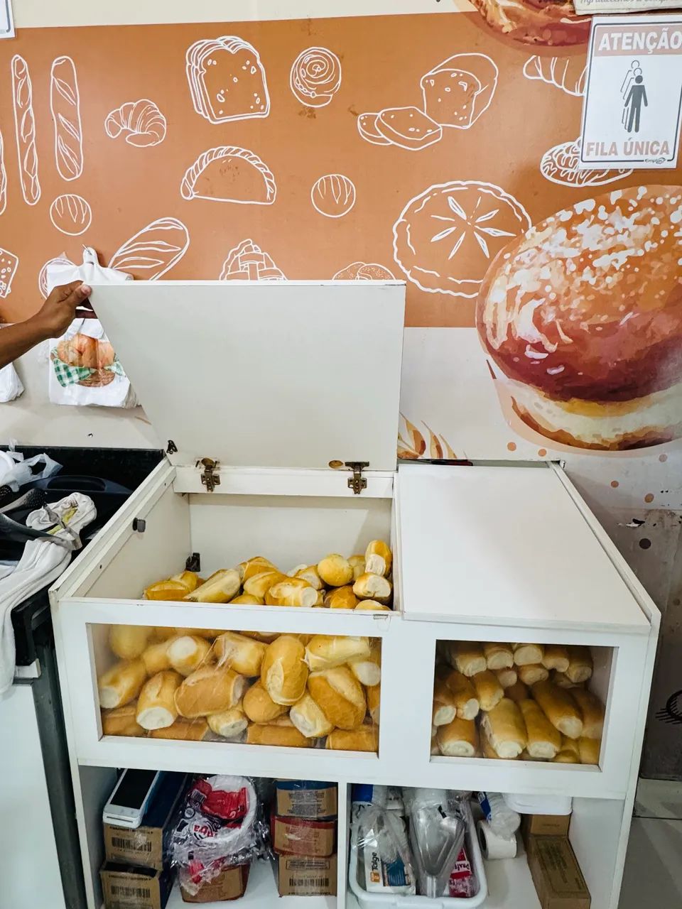 Expositor de pão mdf  