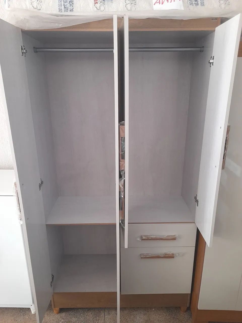 Guarda-roupa De Solteiro Roupeiro NOVO - Foto 2