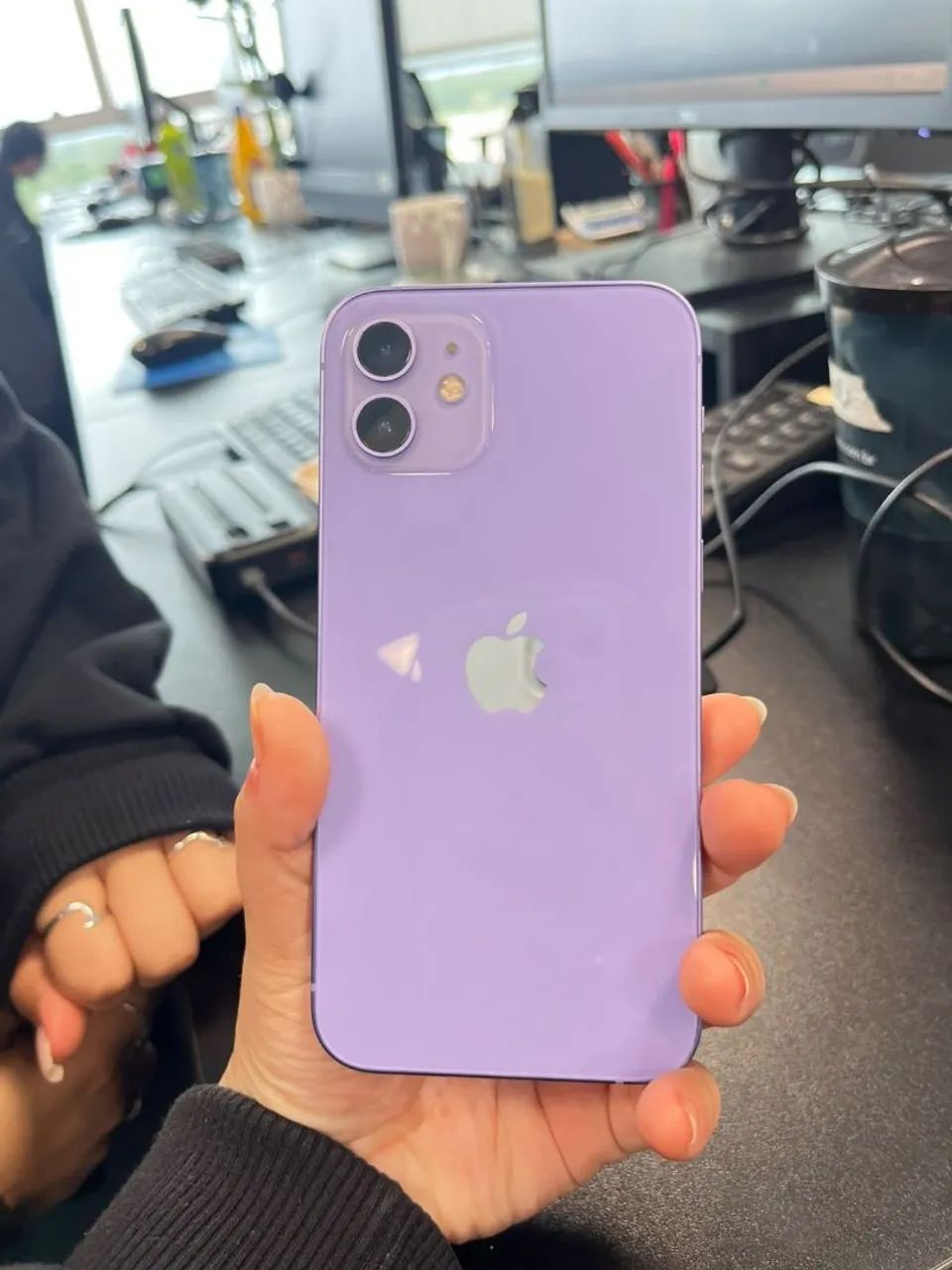 iPhone 12 128GB Lilás (Roxo) - Muito conservado ?