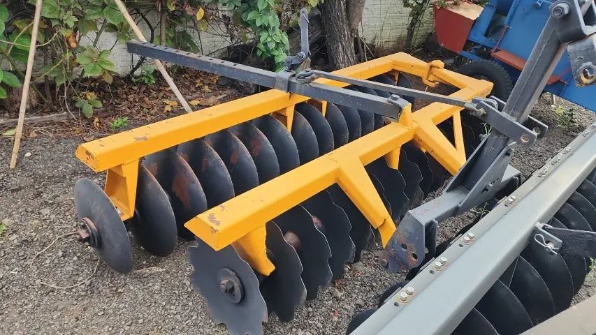 Grade Niveladora Usada Tatu 32 Discos para Trator Agrícola