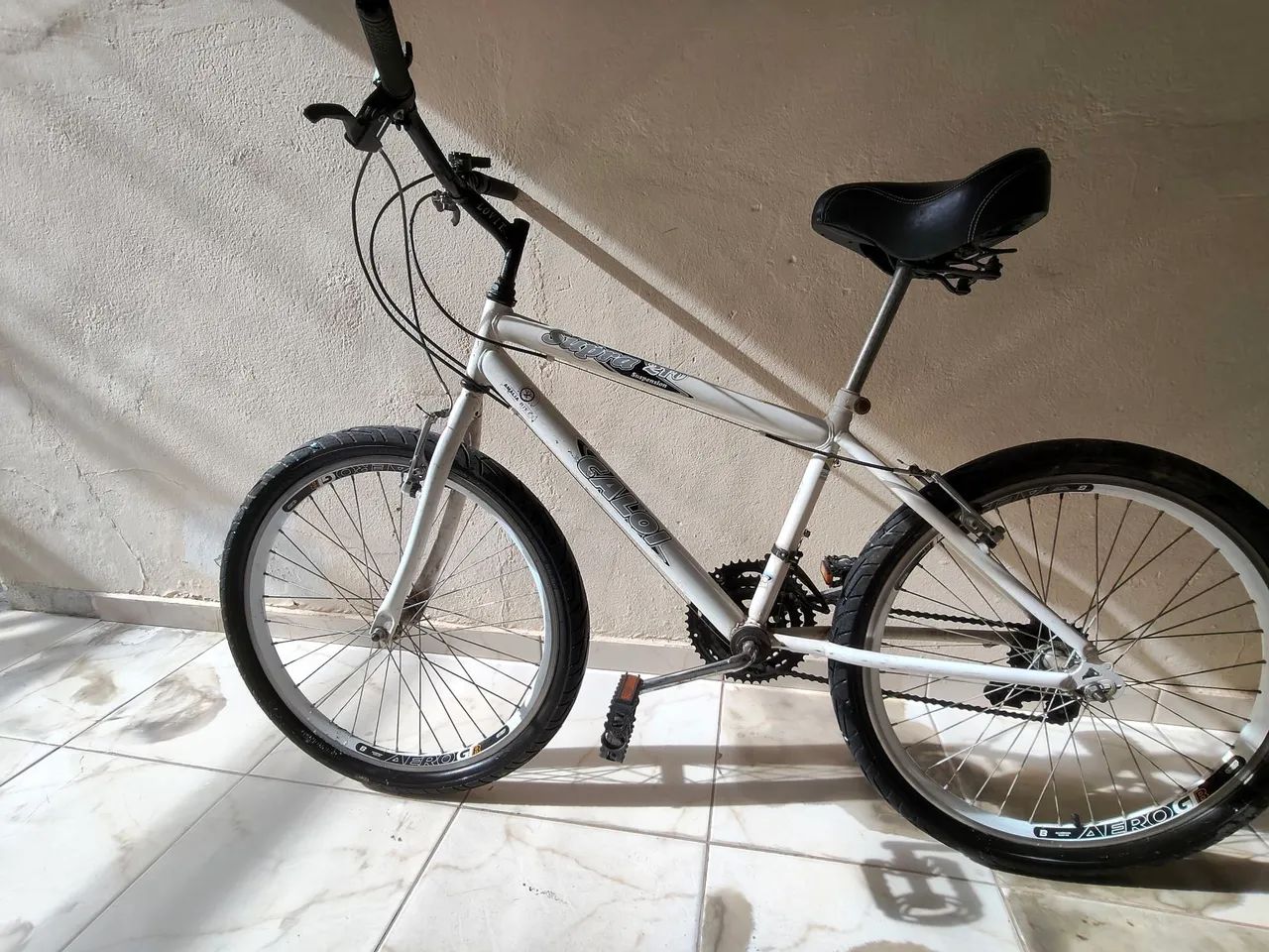 Bike caloi com marchas