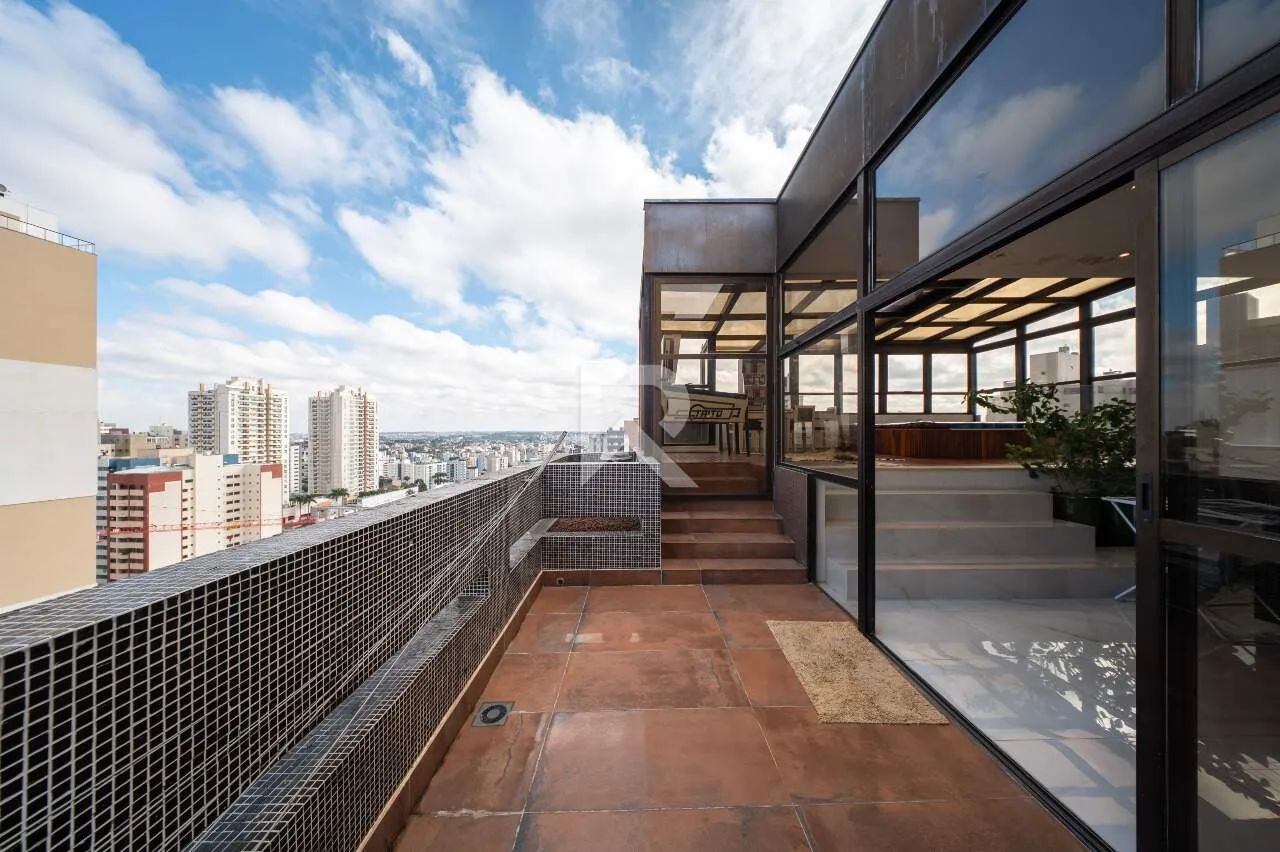 Cobertura Semi Mobiliada com Deck, Jacuzzi, 3 quartos e 221m2 para locação - Água verde, C - Foto 13