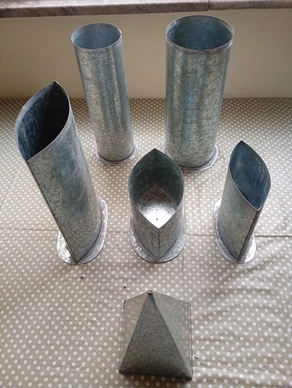 Diversas formas e tamanhos de vela em metal galvanizado - Foto 5