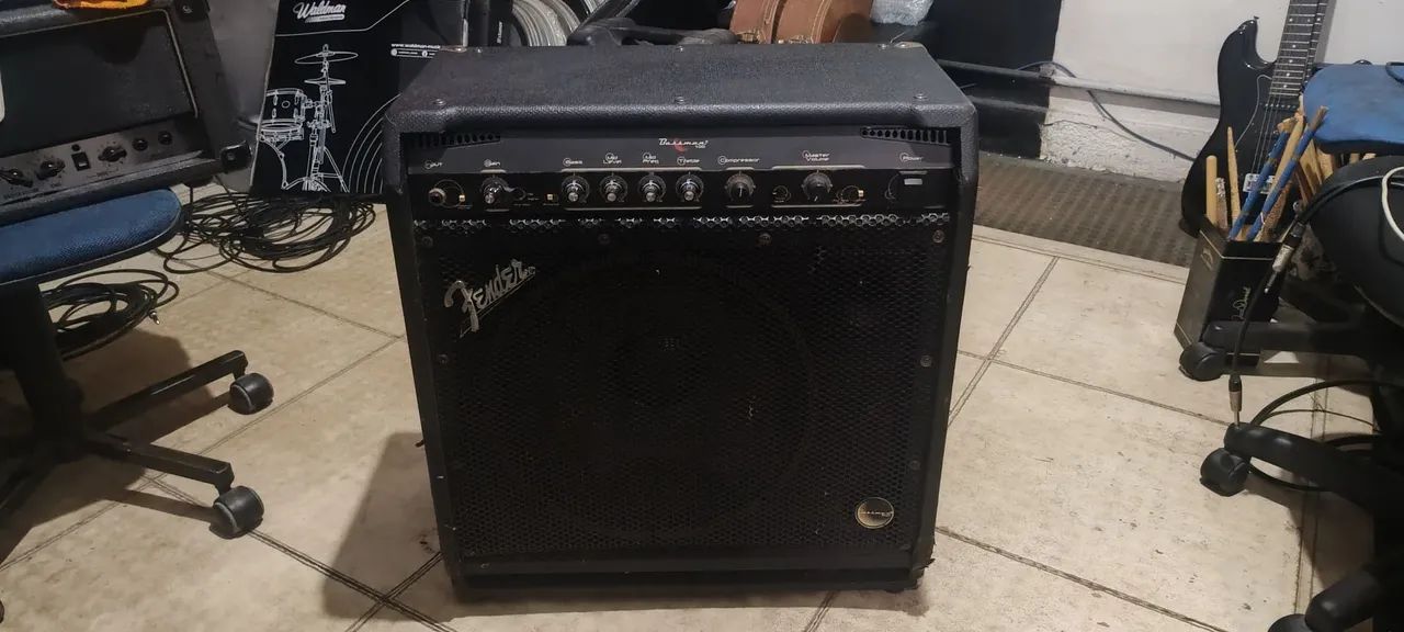 FENDER BASSMAN 100 - AMPLIFICADOR PRA CONTRABAIXO MADE IN MEXICO