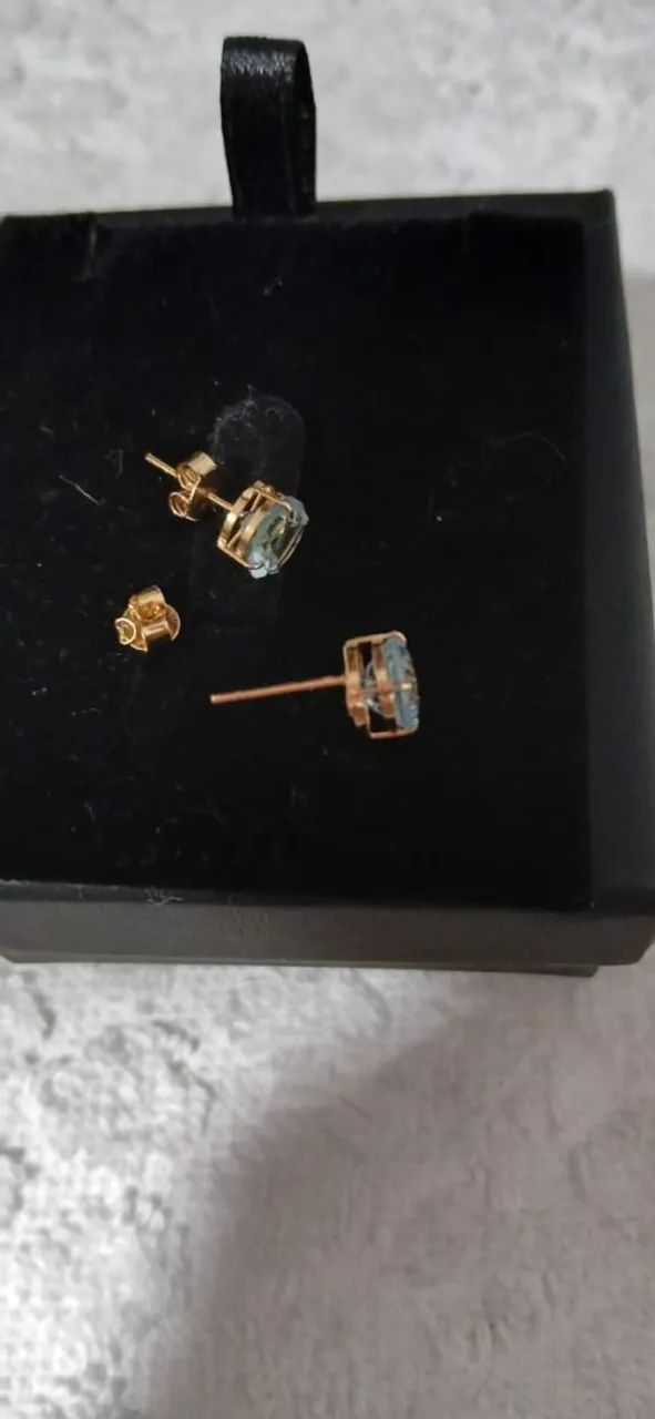 Brinco Ponto de Luz - Topázio Sky - Ouro 18k - Foto 4